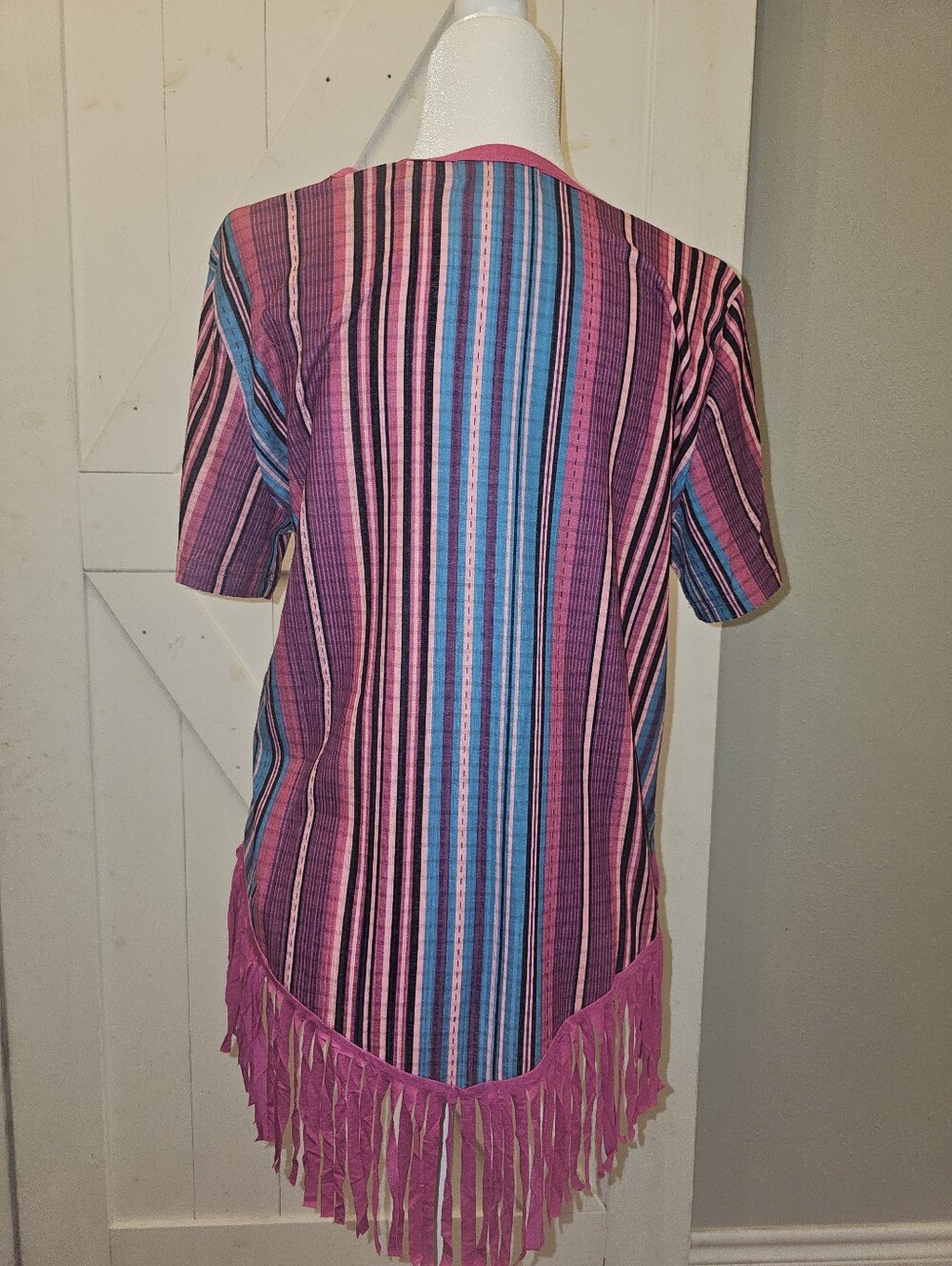 NWT- CRAZY TRAIN Women's Pink Striped V-Neck Fringe Top - Picture 5 of 5